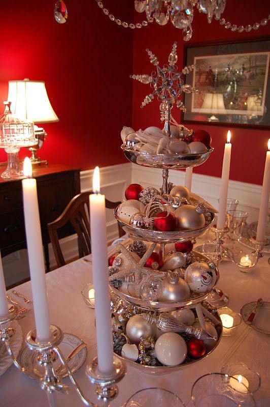 TABLE BLING...LOVE ALL THE SPARKLING SILVER AND WH...
