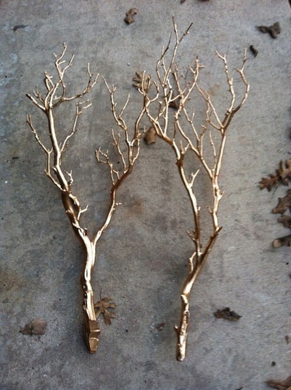 Easiest winter decor ever: give dead branches new...