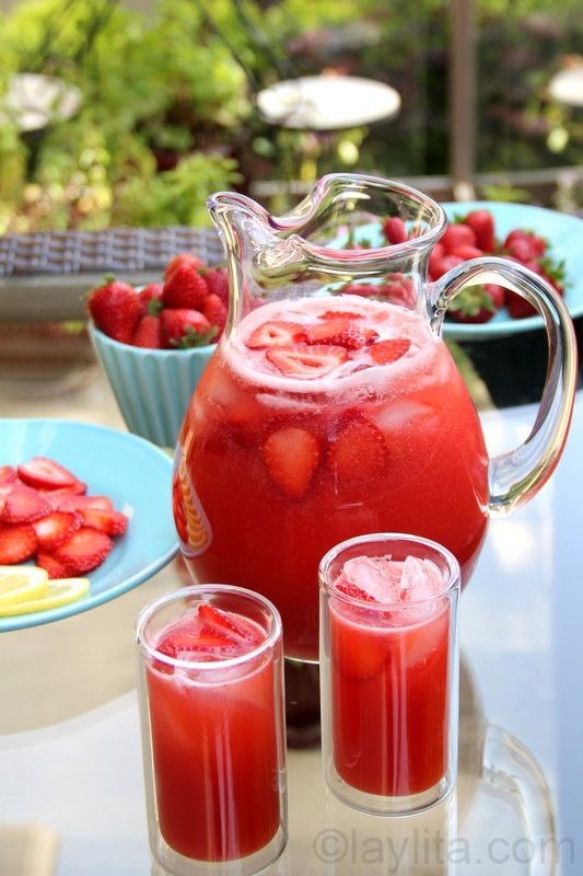 Homemade Strawberry Lemonade. Made in the blender...