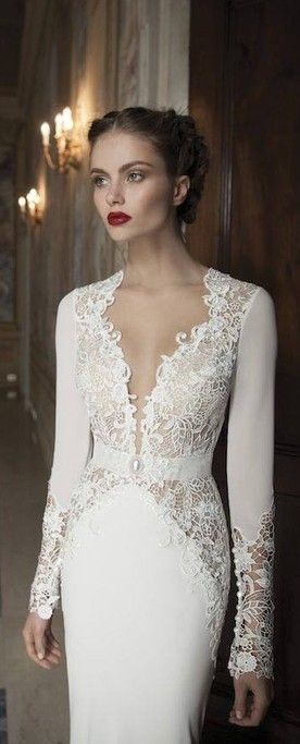 Regal style white wedding evening gown dress in la...