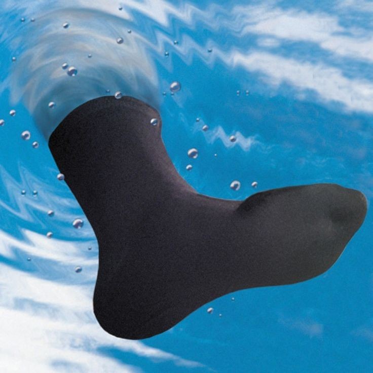 These are the fleece-lined waterproof socks that k...