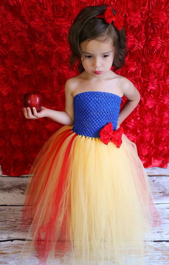 Snow White Tutu Dress. Too bad Halloween is always...