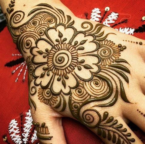 beautiful henna flower design