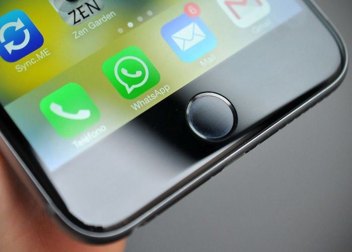 This Whatsapp Trick Lets You Read a Text Without L...