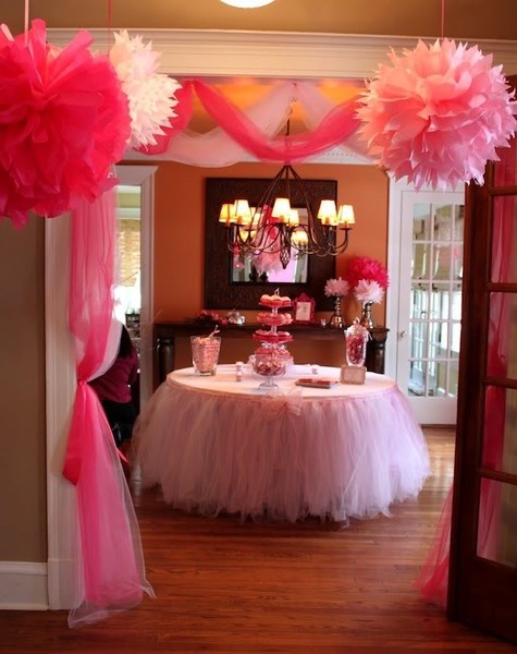 Pink baby shower party decor. But add green with p...