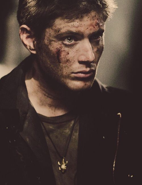 "Wendigo" Dean Winchester (Jensen Ackles) bloody a...