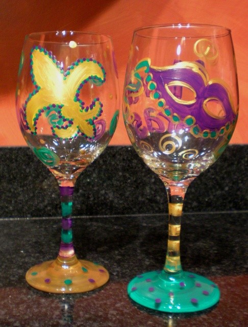 Mardi Gras wine glasses