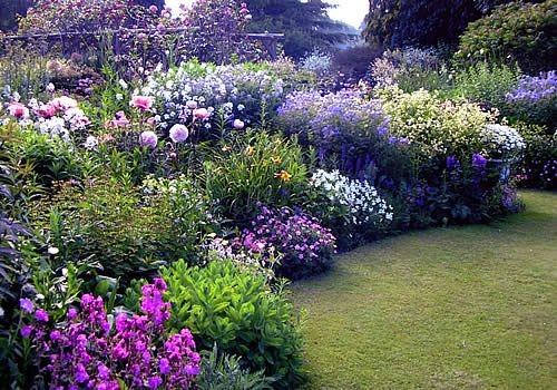 country garden - SFH adds: I had to pin this wonde...
