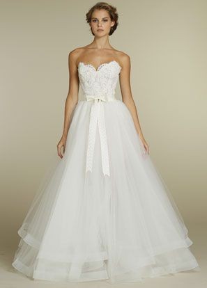 This is way too cute for a wedding dress <3