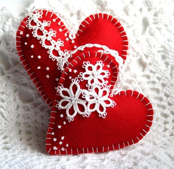 Cute heart idea for Valentines. I think needle fel...
