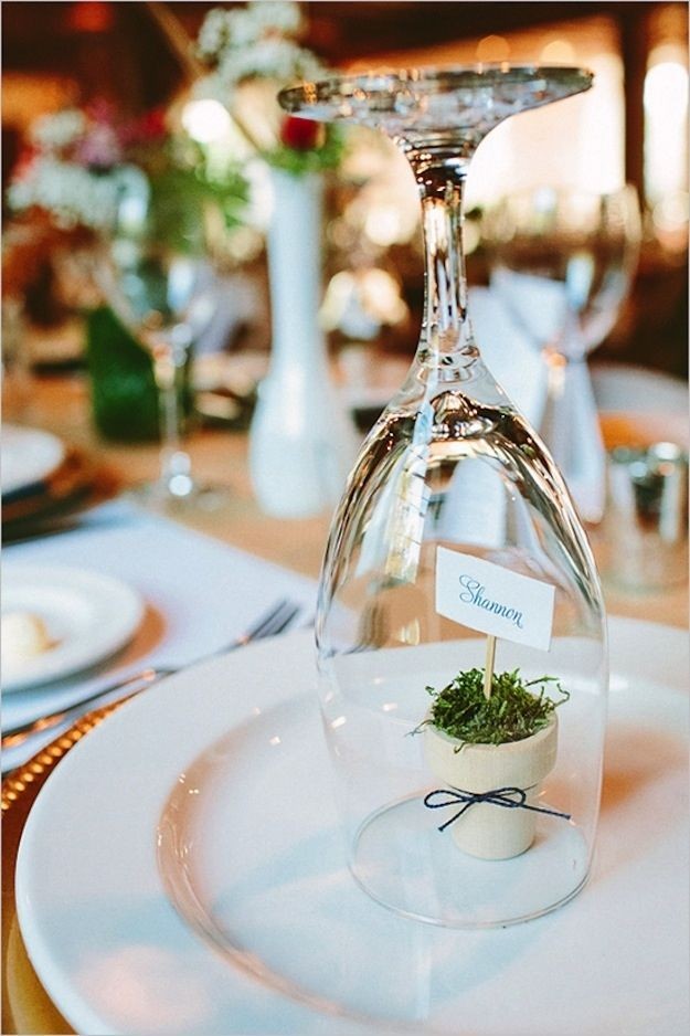 35 Cute and Clever Ideas For Place Cards For Your...
