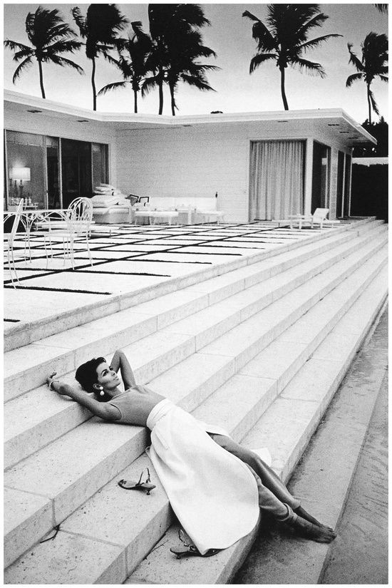 Astrid Heeren photographed by Jeanloup Sieff for H...