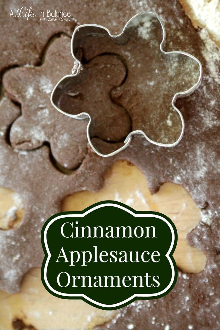 Cinnamon Applesauce Ornaments -- These Christmas o...