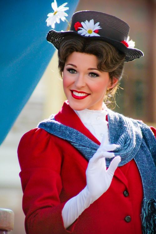 My dream job. Right here. Mary Poppins in Disney W...