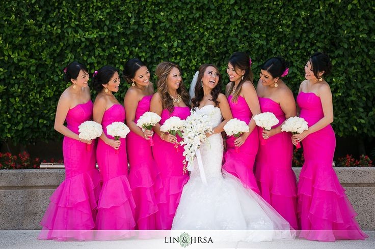 Hot Pink and White wedding \\ Photo Credit: Lin an...