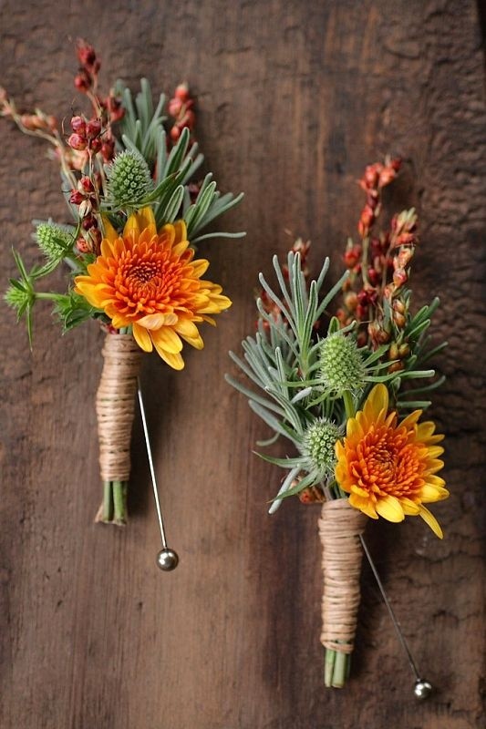October boutonnieres.  This designer is so, so goo...