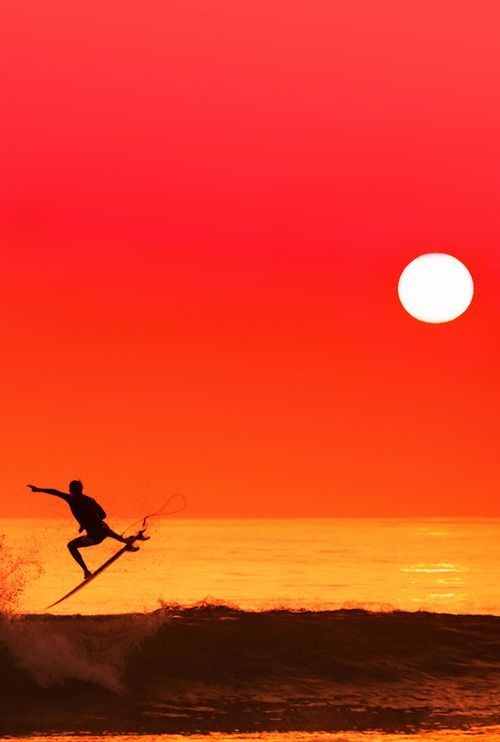 Sunset Surfing  - Explore the World with Travel Ne...