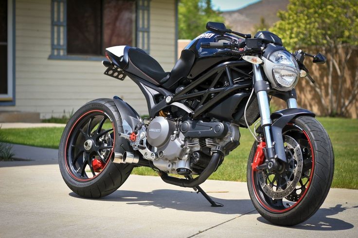 DUCATI MONSTER 696 "SSS CONVERSION" by VANCE HARPE...