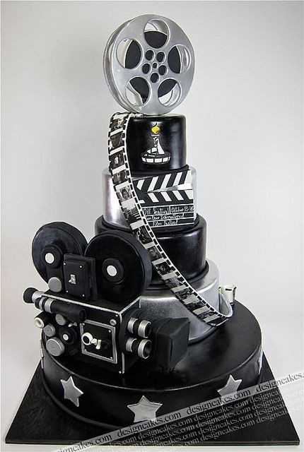 Movie Theme Cake - movie projector, reels, film st...