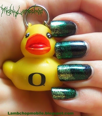 Oregon Duck nail art for November 17, 2012.  #GoDu...