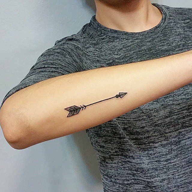 Love Sarah Hyland's Arrow Tattoo? See 35 More Ink...