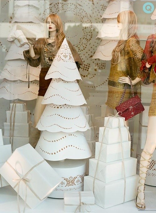 Love the simplicity of these paper doilie trees in...