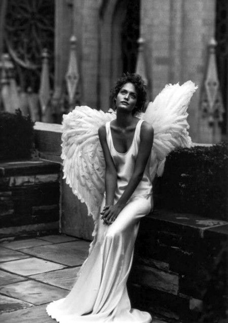 Peter LINDBERGH :: Amber Valletta in Angel Came do...