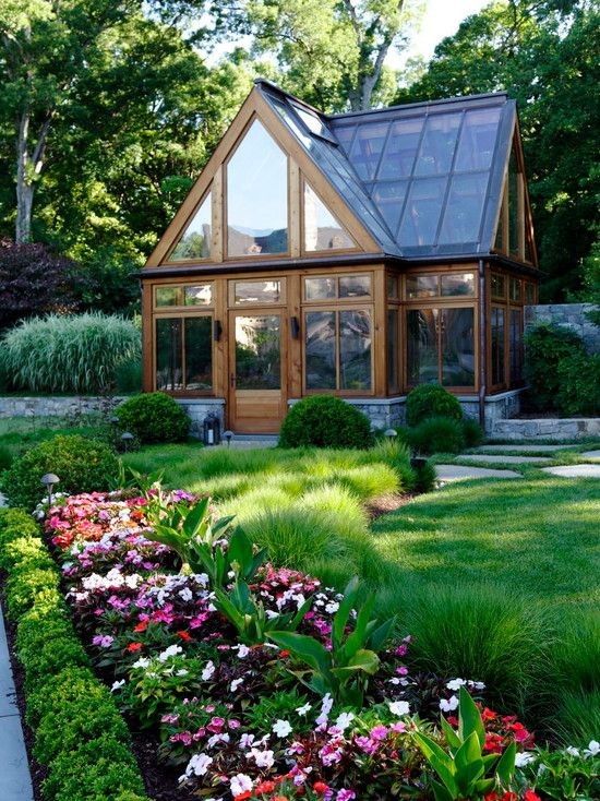 This site has 544 greenhouse designs!: Greenhouse...