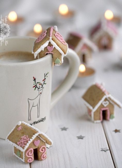 Tiny Gingerbread Houses | 62 Impossibly Adorable W...