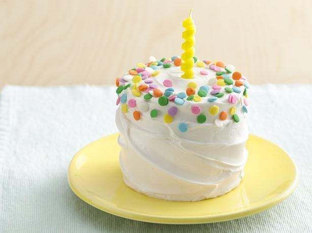 Confetti Cake Stack :: 7 perfect cakes for baby&#8...