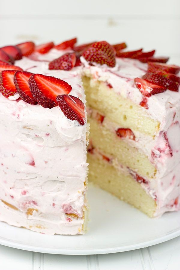 Fresh Strawberry Cake | This cake features loads o...