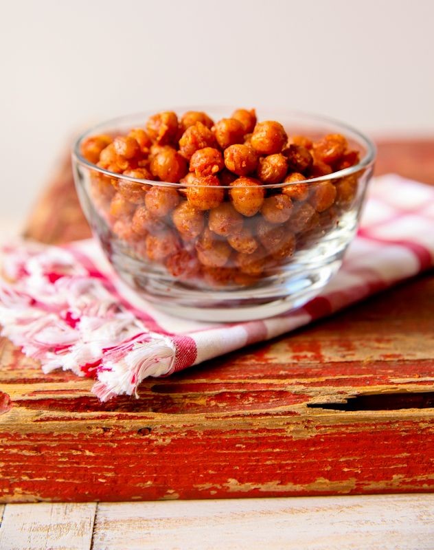 Toasted Chickpea Snack    Only requires  1 can of...
