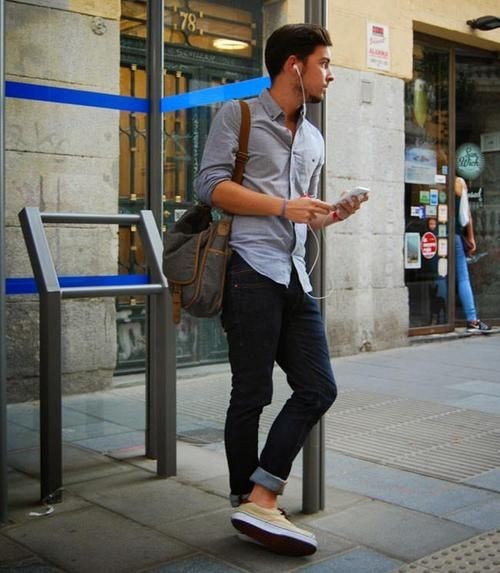 Men's Fashion - jeans, low sneaks, blue oxford