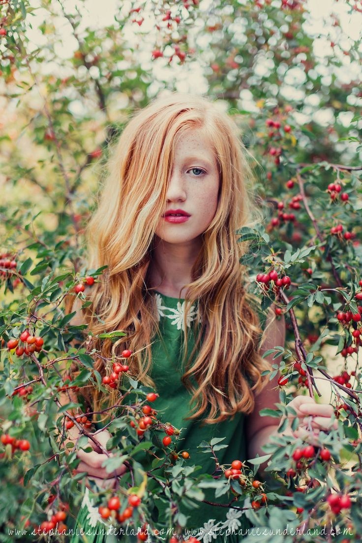 Stephanie Sunderland Photography. Red hair, red li...
