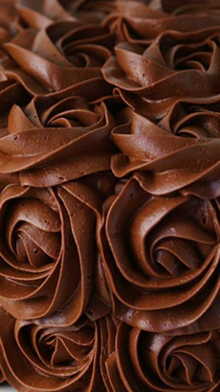 Whipped Chocolate Buttercream Frosting ~ Light, fl...