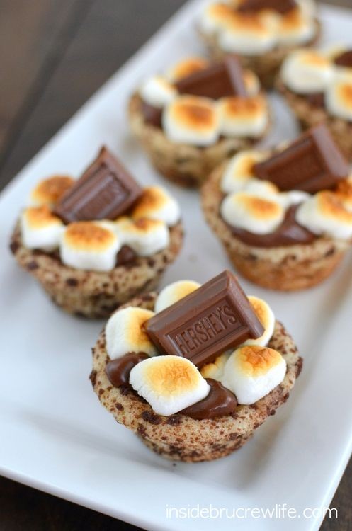 S'mores Cookie Cups - easy way to enjoy a s'mores...
