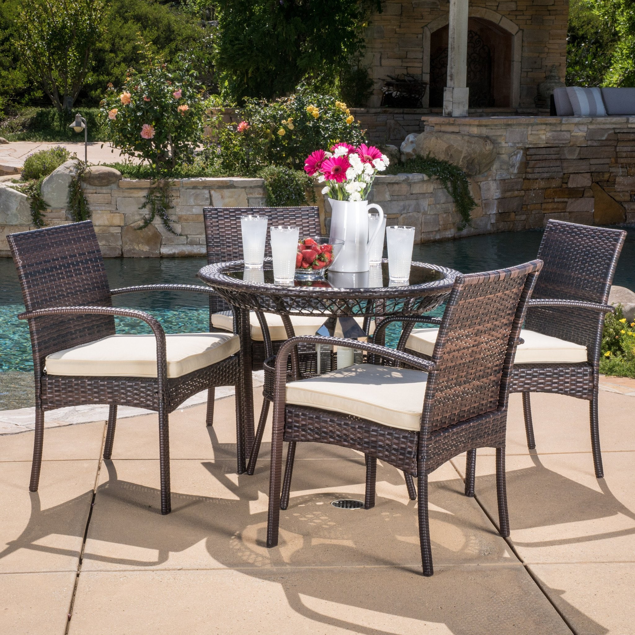 Blake Outdoor 5-piece Wicker Dining Set with Cushi...