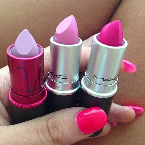 I'm obsessed with Mac lipsticks! Absolutely love N...