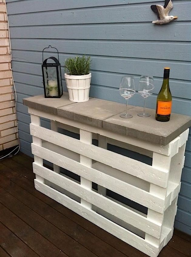 Outdoor side table DIY