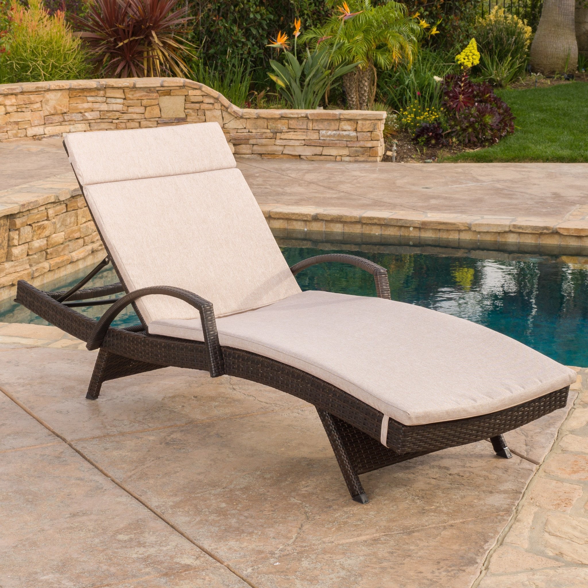 Lakeport Outdoor Adjustable Armed Chaise Lounge Ch...