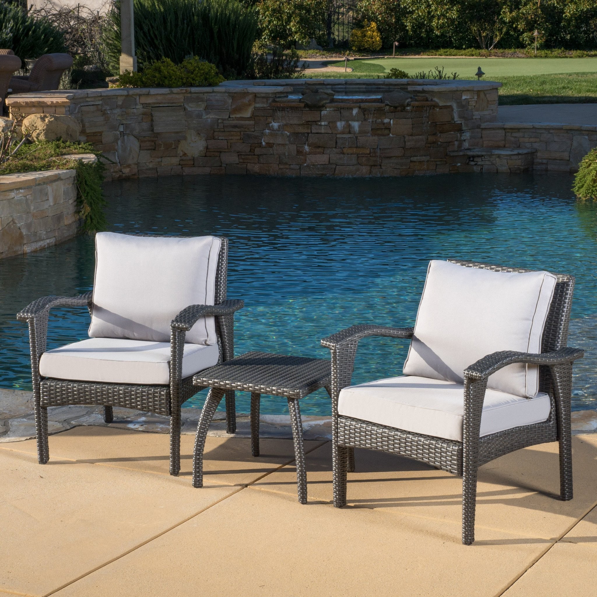 Maui Outdoor 3-piece Grey Wicker Chat Set with Cus...