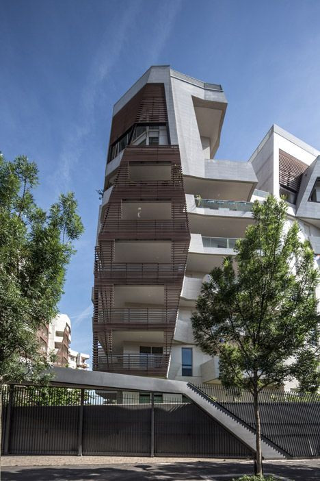 3Novices:Zaha Hadid and Daniel Libeskind build a c...