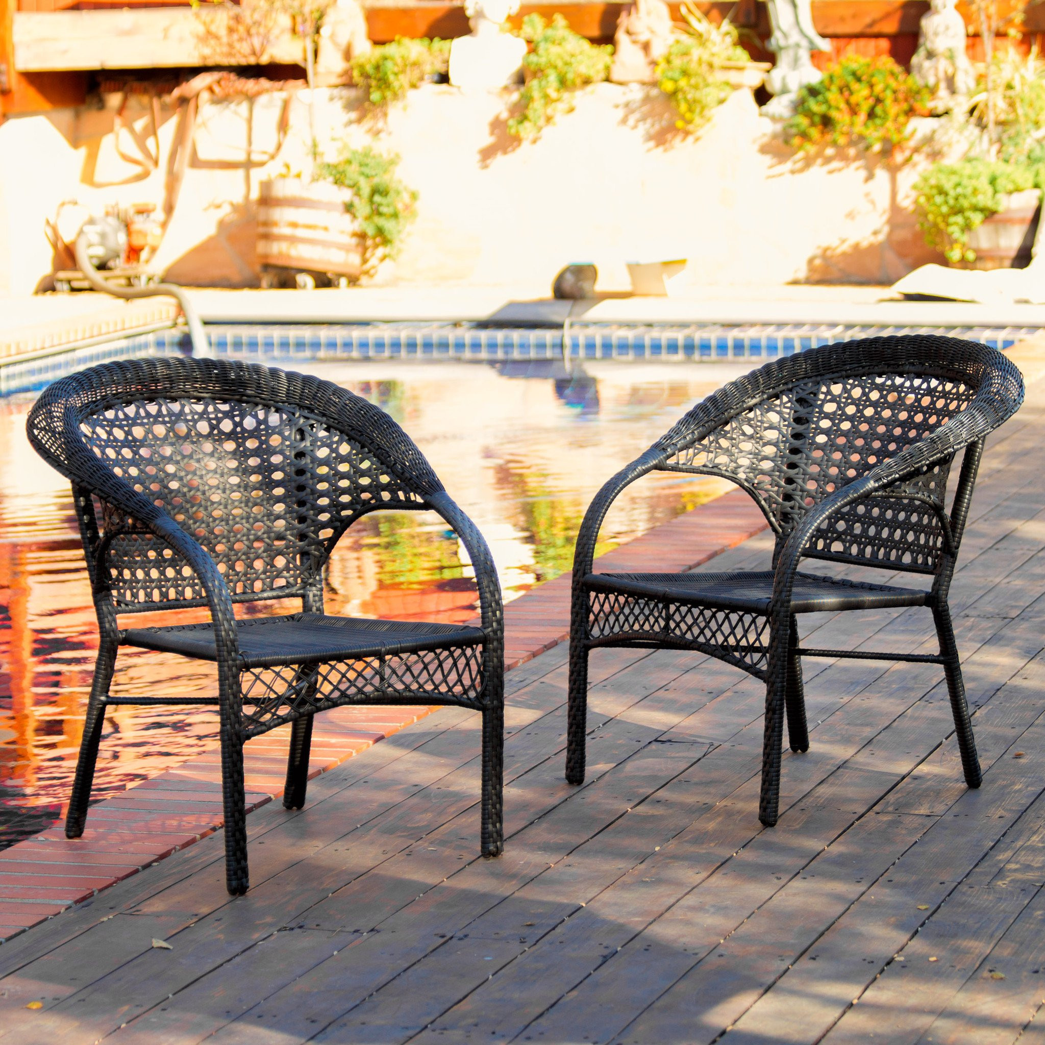 Malibu Black Wicker Outdoor Chair (Set of 2)