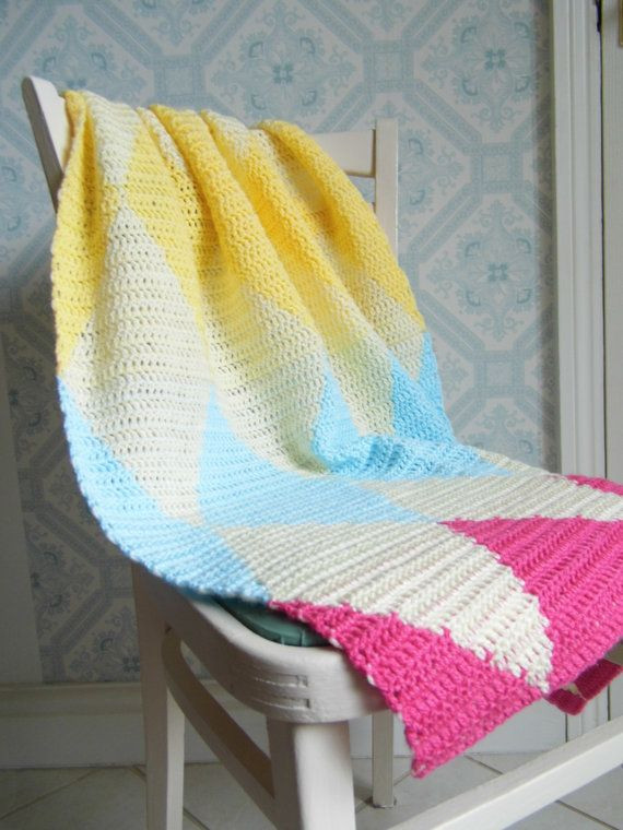 Absolutely love this! | Tapestry Crochet Diamond -...