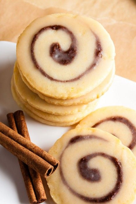 You’ll love these cinnamon bun cookies with real c...