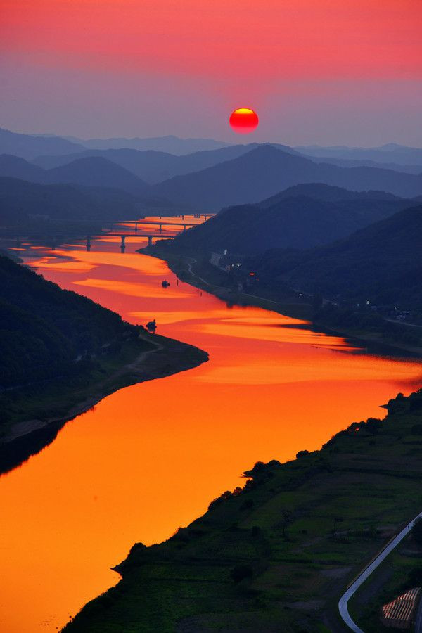 Sunset in Cheongbyeok Bridge, Korea