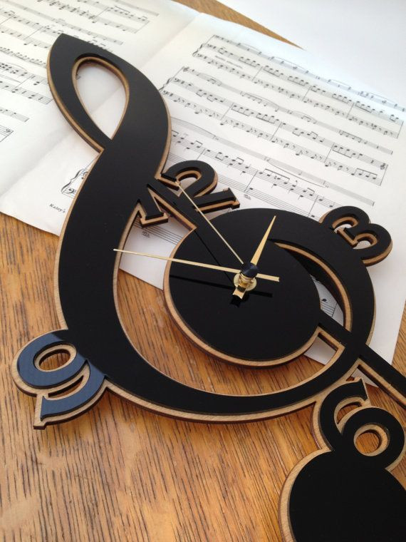 Clef Music Clock