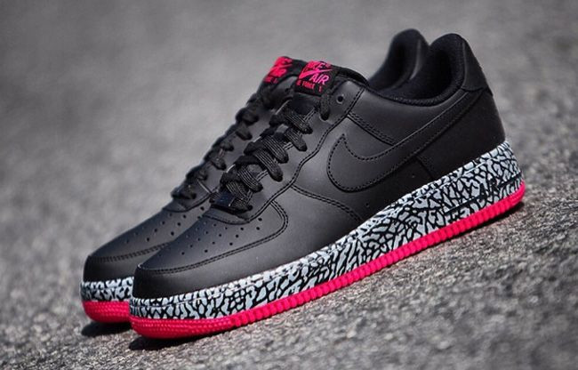 Nike Air Force 1 Low "Black & Elephant" (Preview)...